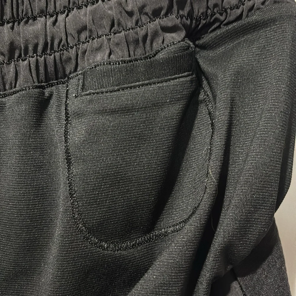 Lululemon Hotty Hot Lined Shorts 2.5" Size 8 Reg Style: W7AGUR - Picture 10 of 12